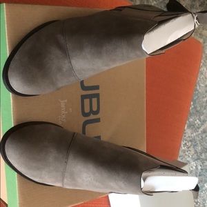 JBU by Jambu Emery ankle booties in taupe suede.